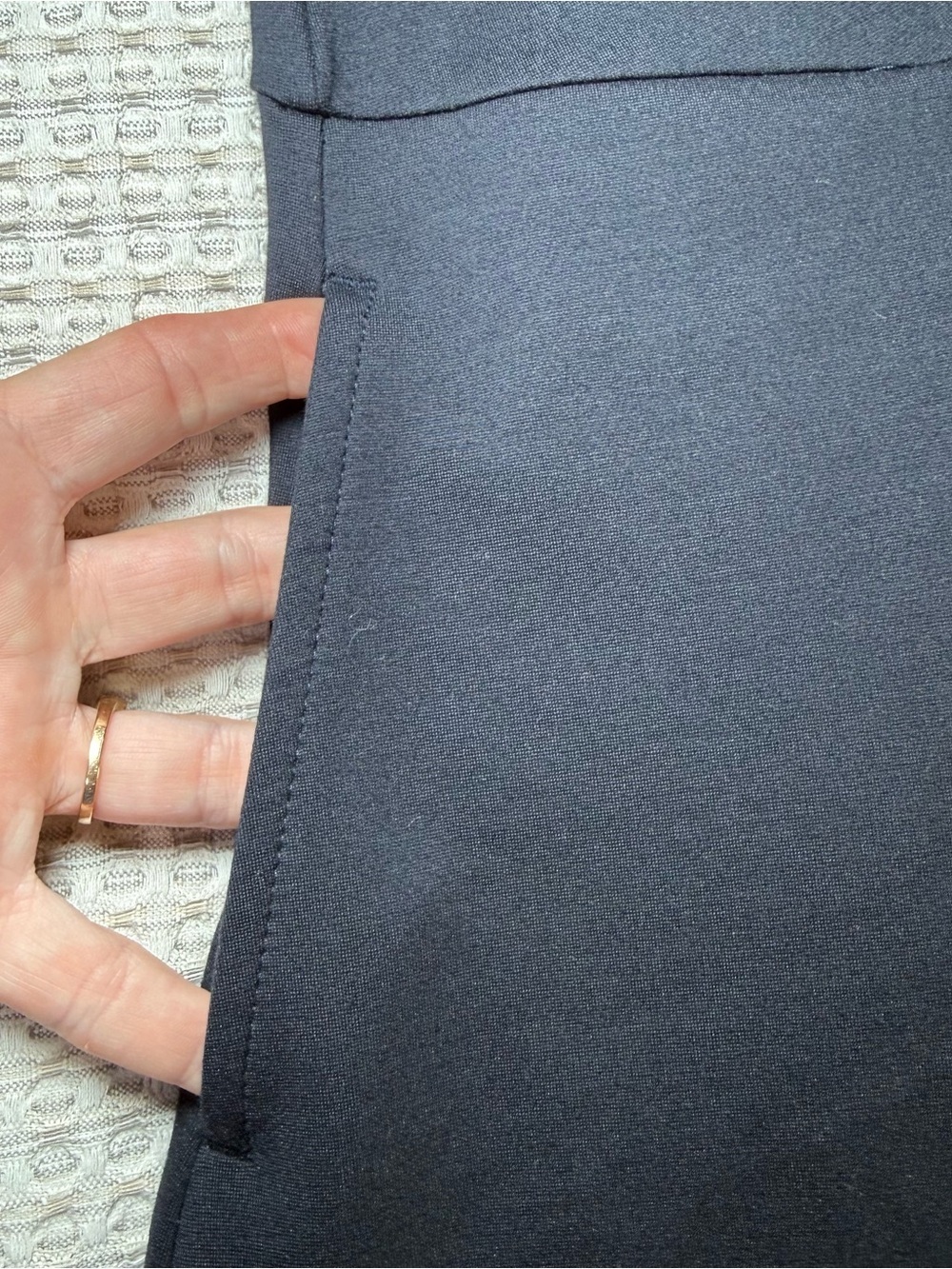 J. Jill Ponte Knit Ruffle Hem Dress Navy Size Large Stretch Career Long Sleeve - Picture 4 of 7